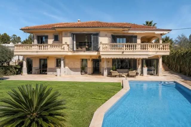 EXCLUSIVA VILLA CON VISTAS A LA BAHÍA DE PALMA EN MARRATXI — 4