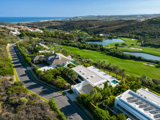 Villa 4 habitaciones 578m² en venta - Casares Golf - Casares del Sol — 4