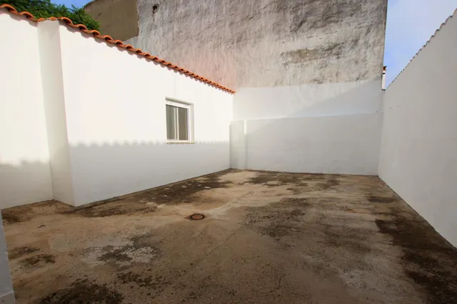 Casa con cochera en Valdelacalzada — 29