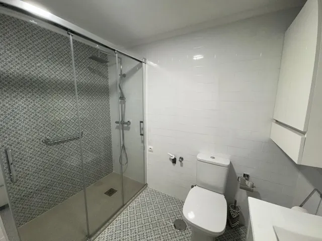 SE VENDE EXCLUSIVO PISO EN ZONA ALTA DE PONFERRADA — 18