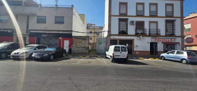 SOLAR URBANO A DOS CALLES-POSIBILIDAD BAJO + 2 - foto 4