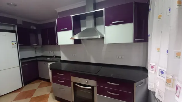 Amplia Casa para Reformar en el Corazón de la Ciudad — 12