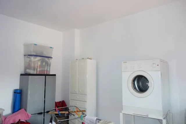 Casa nueva, 4 dormitorios, garaje , "próximo a centro" — 42