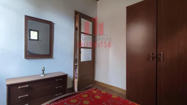 CASA INDEPENDIENTE DE PIEDRA CERCA DE LA MANCHICA Y PRÓXIMA A LA ENTRADA DE LA AG-31, dirección a Ourense-Celanova. — 31