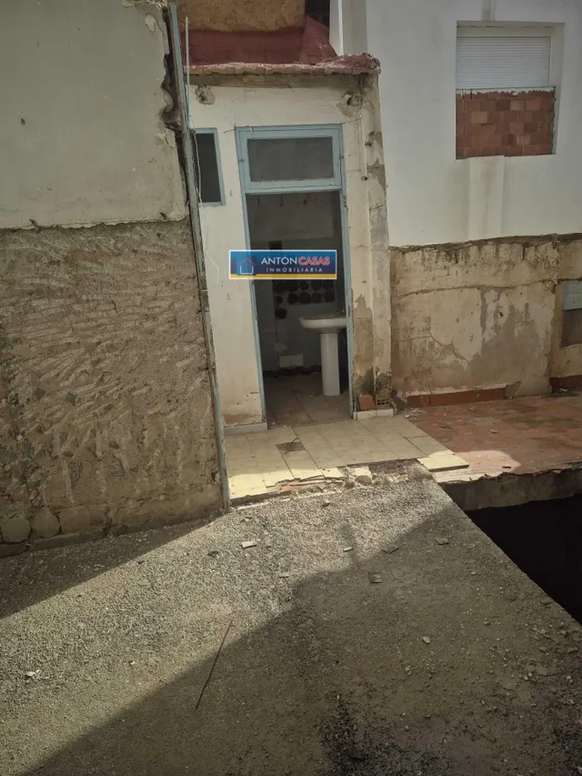 CASA CÉNTRICA EN NOVELDA PARA REFORMAR — 12