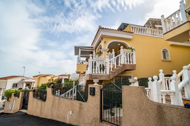 Villa 3 habitaciones 92m² en venta - La marina — 38