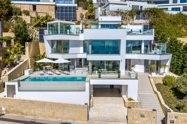 Villa 4 habitaciones 370m² en venta - Pla del mar