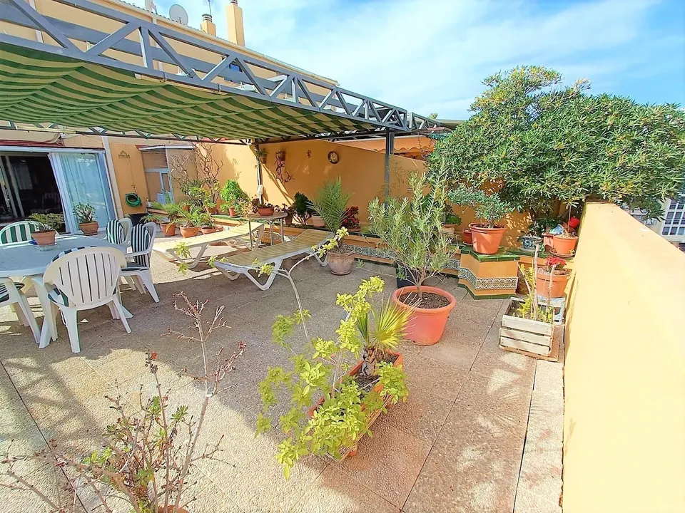 SE VENDE ÁTICO TRIPLEX EN ZONA L'AIGÜERA SEVENDGROUP.COM