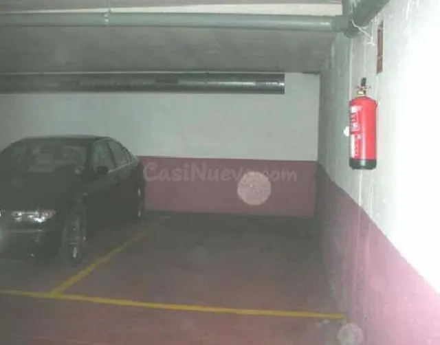 SE VENDE PLAZA DE APARCAMIENTO EN TERRASSA, ZONA LA COGULLAD - foto 2