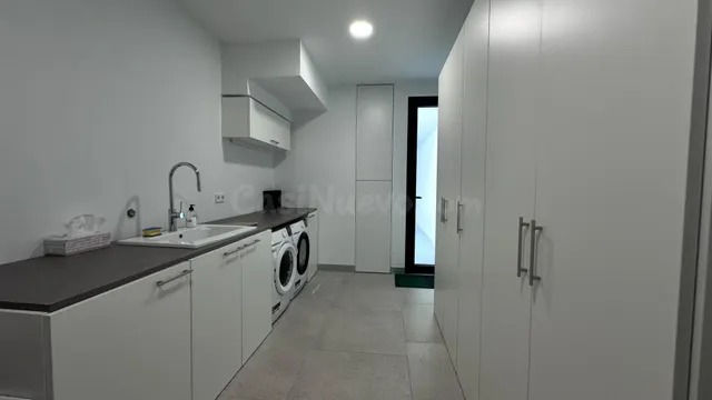 Se vende VILLA DE LUJO con SISTEMA INTELIGENTE, 1200m2 de pa - foto 5