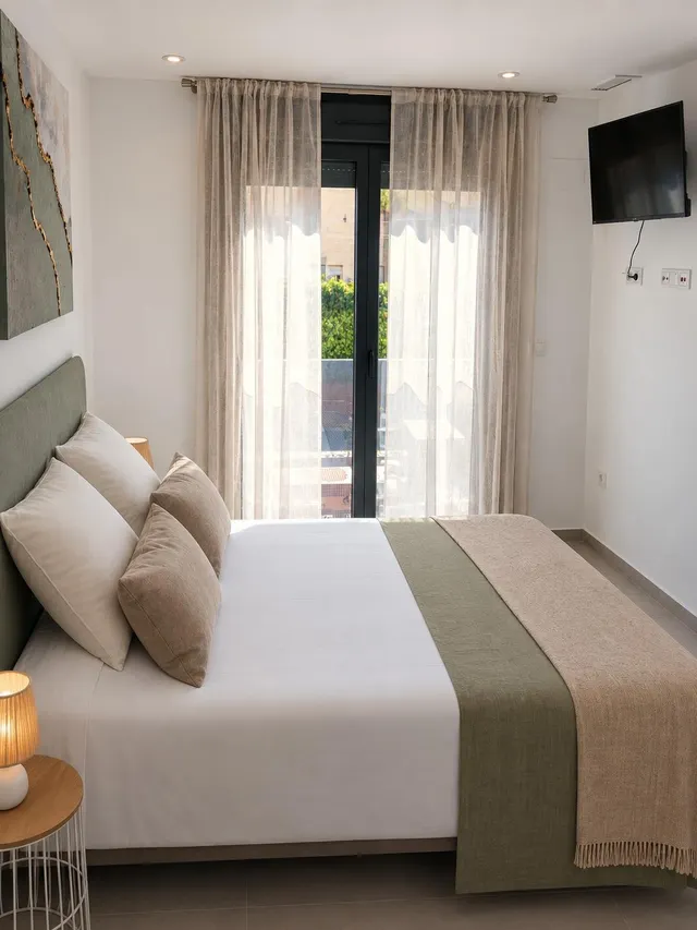 APARTAMENTO DE 2 DORMITORIOS, 2 BAÑOS + GARAJE Y PISCINA COMUNITARIA EN TORREVIEJA (ALICANTE) — 12