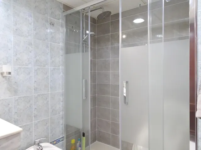 Piso de cuatro habitaciones en Teatinos — 19
