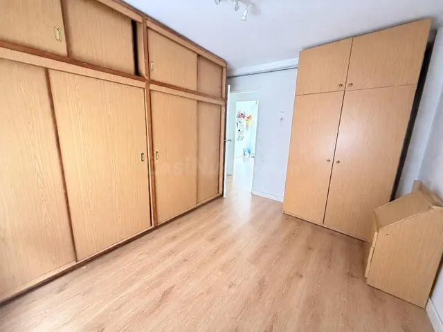 Piso de 3 dormitorios semi reformado en Miramar — 5
