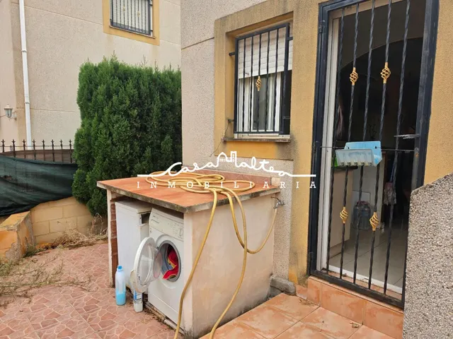 Chalet independiente en Polop con Terraza y Jardín Privado — 19