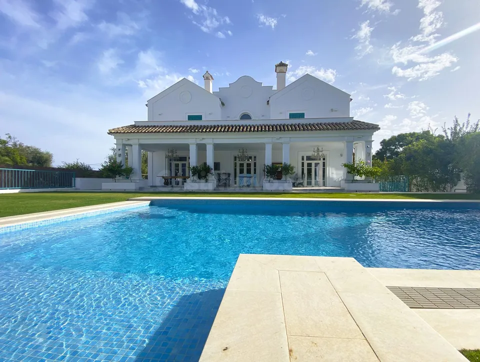 Chalet 13 habitaciones 1002m² en venta - Marbella