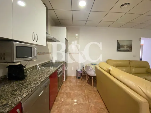 PLANTA BAJA EN EL CENTRO DE AGUILAS - foto 4
