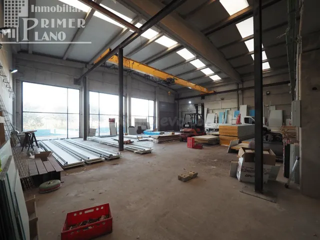 Nave industrial junto a ctra de Pedro Muñoz de 540 m2, con 2 - foto 3