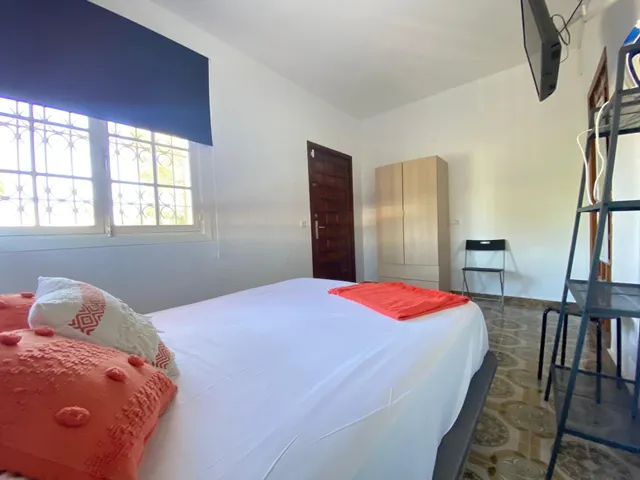 VILLA RURAL EN PURIAS — 36
