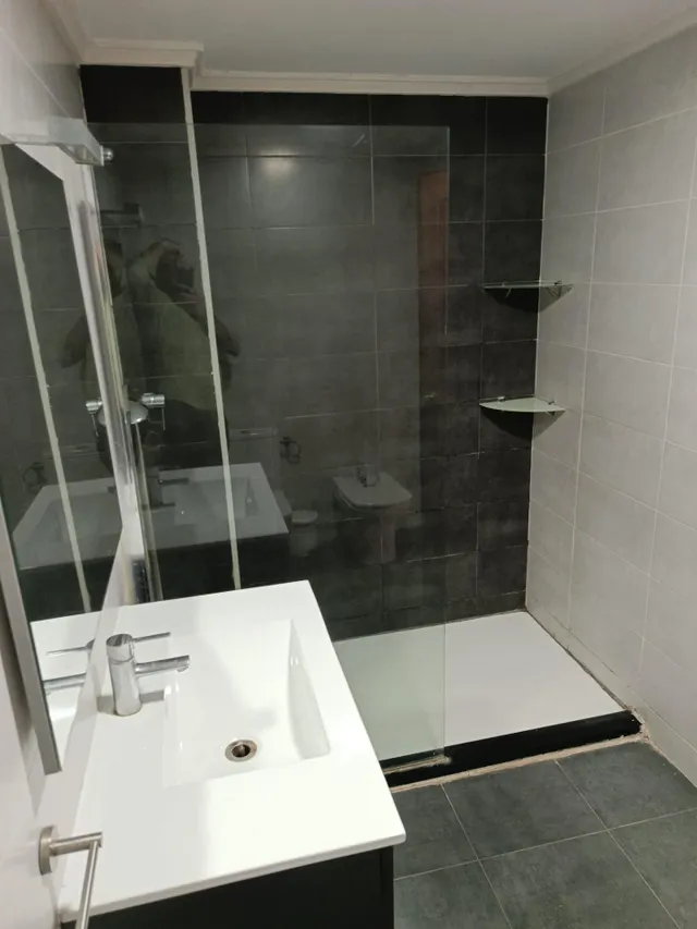 ¡Oportunidad única en el Grao de Gandía! Piso acogedor y amplio — 24