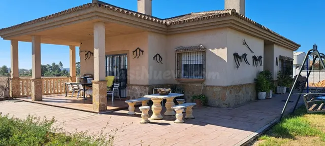 Casa en una sola planta con terreno de 35.895 m2 - foto 3