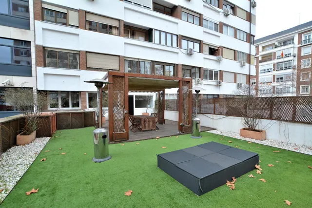 Se alquila piso de 2 dormitorios con increible terraza de 100m2 — 34