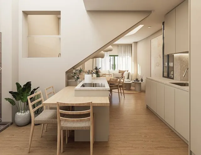 Exclusiva casa mata reformada con terraza y solárium privado en el casco antiguo de Estepona — 5