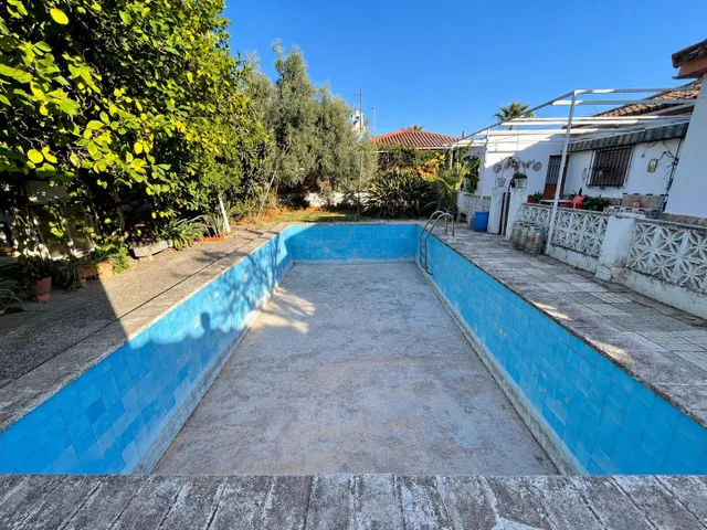 Chalet 4 habitaciones 160m² en venta - AVD. DE EUROPA — 7