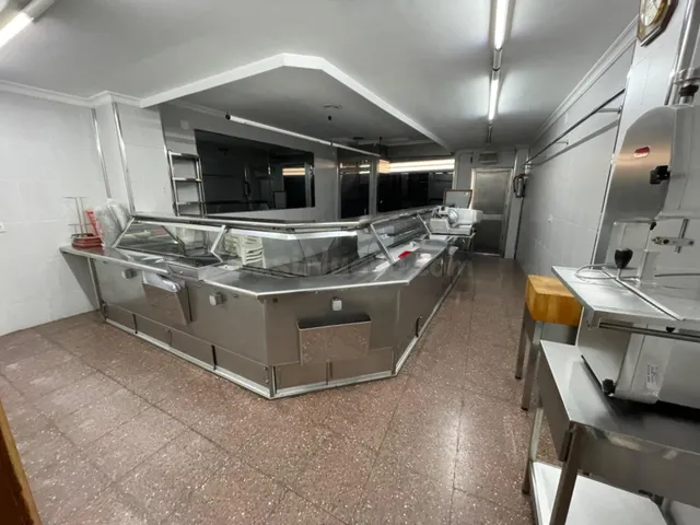 Local comercial 76m² en venta - Feria - foto 4