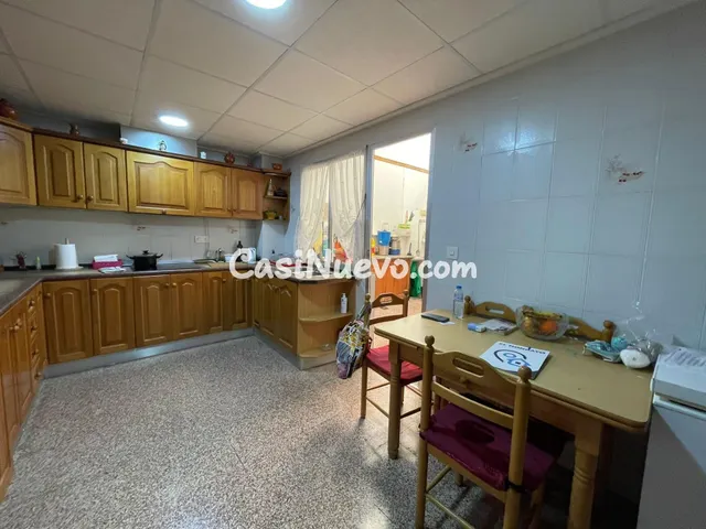 Fantástica casa adosada duplex en el centro de Guardamar del - foto 4