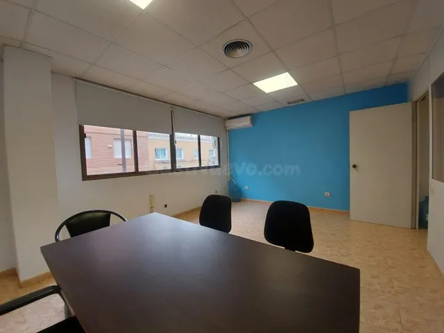 Oficina en venta en el centro de El Ejido - foto 2