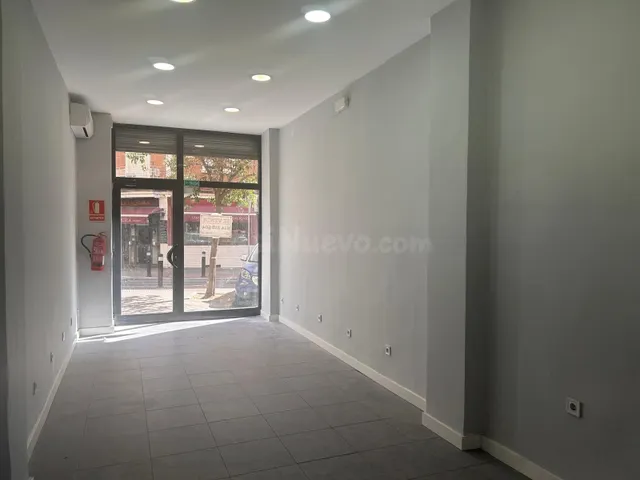 Local comercial 35m² en venta - Ciudad Jardin - foto 3