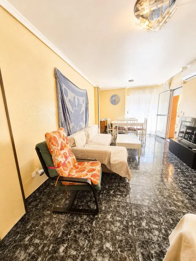 VENTA DE PISO CON GARAJE EN ÁGUILAS CENTRO - foto 2
