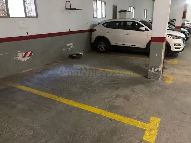 PARKING EN ALQUILER EN EL CENTRO DE TORTOSA - foto 3