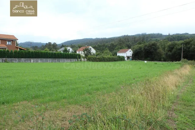 Terreno de Núcleo Rural en Entrecruces (Carballo) - foto 2