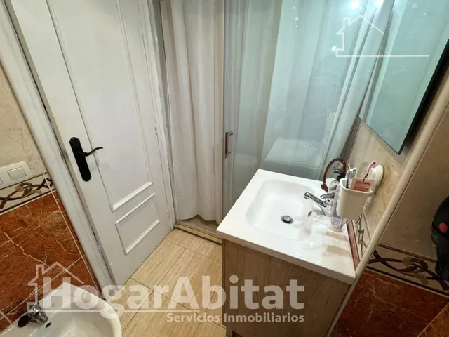 EXTERIOR EN RESIDENCIAL CON TERRAZA, GARAJE, TRASTERO Y PISCINA — 18
