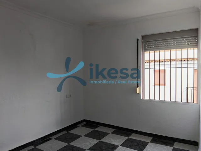 Vivienda en planta primera para reforma integral en Utrera — 12