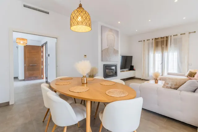 ESPECTACULAR CHALET EN CHICLANA — 13