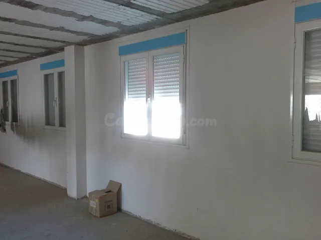 NAVE CON VIVIENDA UNIFAMILIAR EN CALLE ALFREDO LOPEZ, DEL BA - foto 3