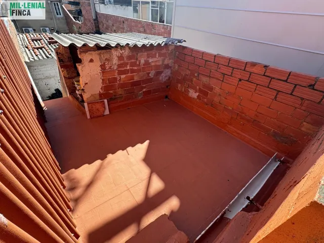 Casa con grandes terrazas y potencial de reforma en Sabadell Norte — 25