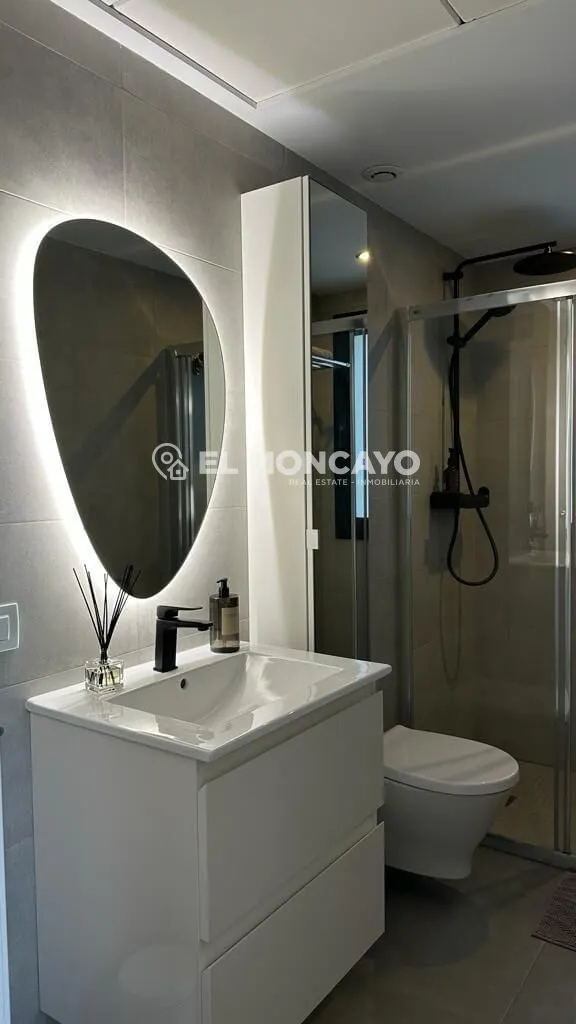 Fantástica villa de lujo con piscina privada de agua salada en Urbanización La Marina, San Fulgencio, Costa Blanca — 17