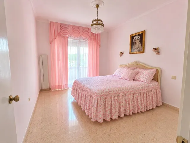 Se vende bonita casa en Mairena del aljarafe, zona Simón verde. — 26