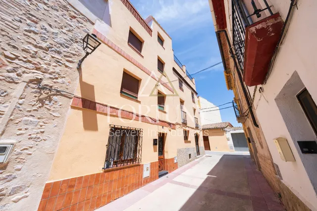 Casa en venta en Els Guiamets - foto 2