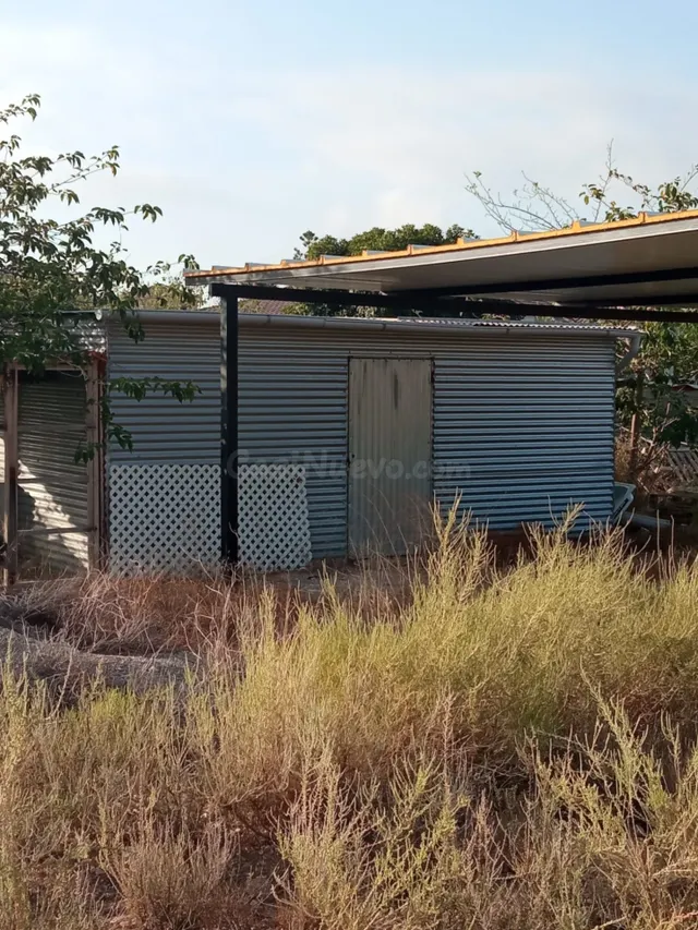 Terreno urbano vallado paro de construcción - foto 2