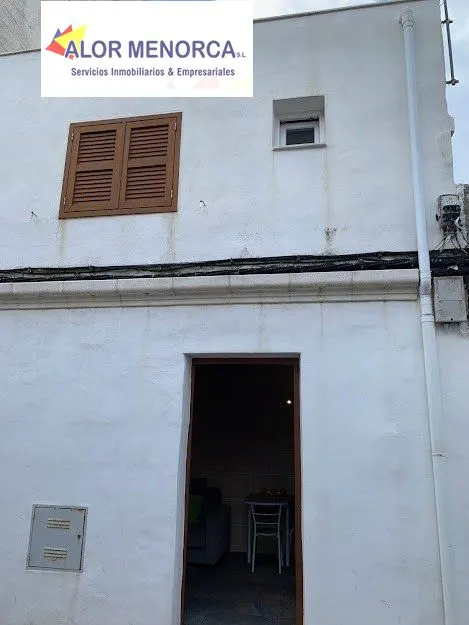 Casa con patio y cochera — 22