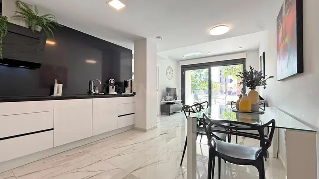 Apartamento 2 habitaciones 72m² en venta - PAU 8 — 13