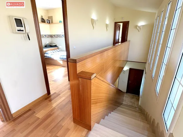 ¡CHALET ESQUINERO CON PISCINA PRIVADA Y VISTAS AL MAR EN EL MAS MEL! — 36