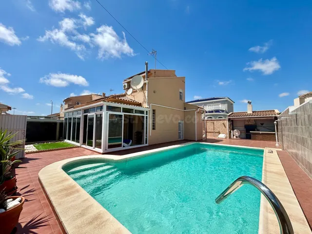 Villa 3 habitaciones 115m² en venta - San luis