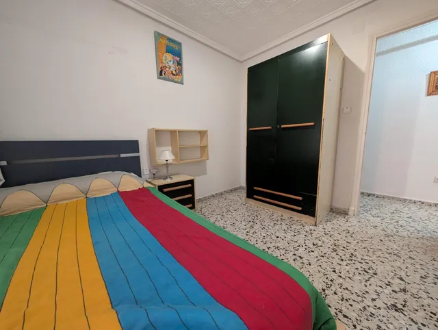4 DORMITORIOS ,,, PISO ,, CERCA DE LA UNIVERSIDAD — 22