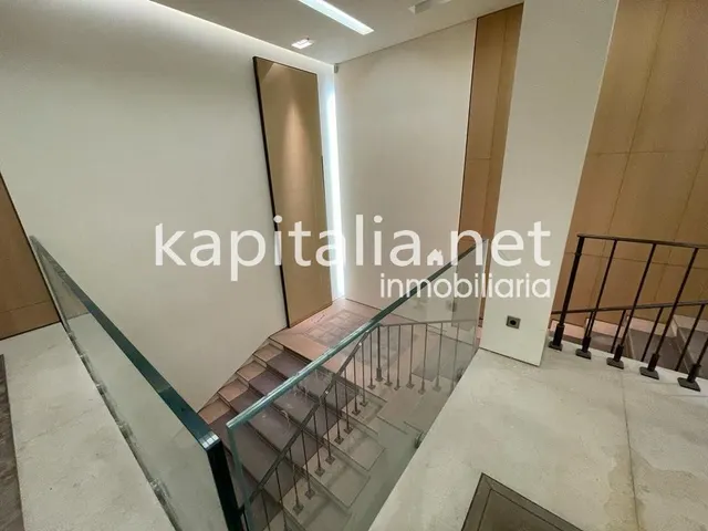 Local comercial en alquiler en el centro en Valencia (Valencia) — 10