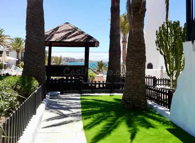 Exclusivo Apartamento en Primera Línea de Playa con Jardín P - foto 4